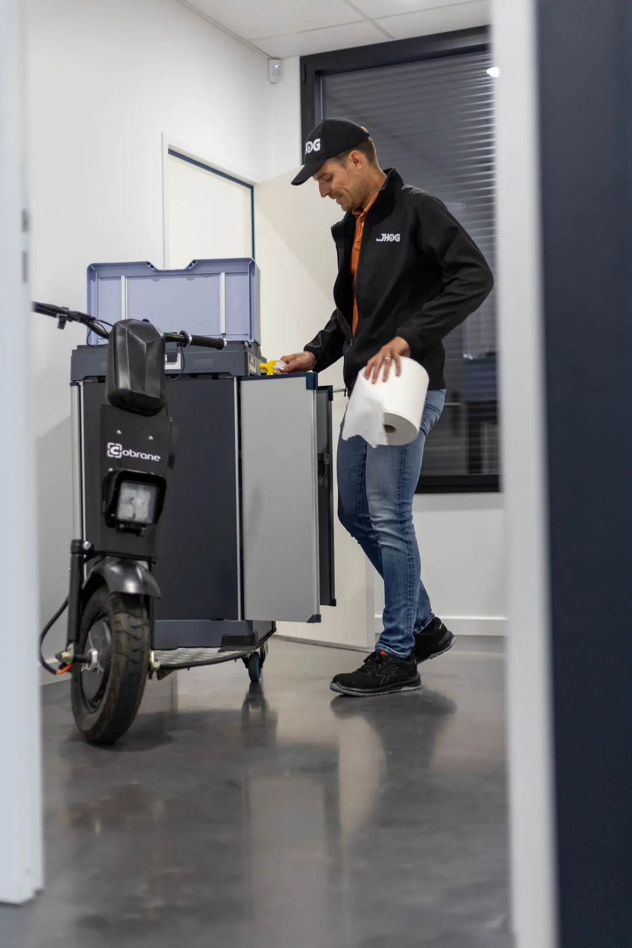 Cobrane P1 et le Chariot Vileda pour l'entretien et le ménage