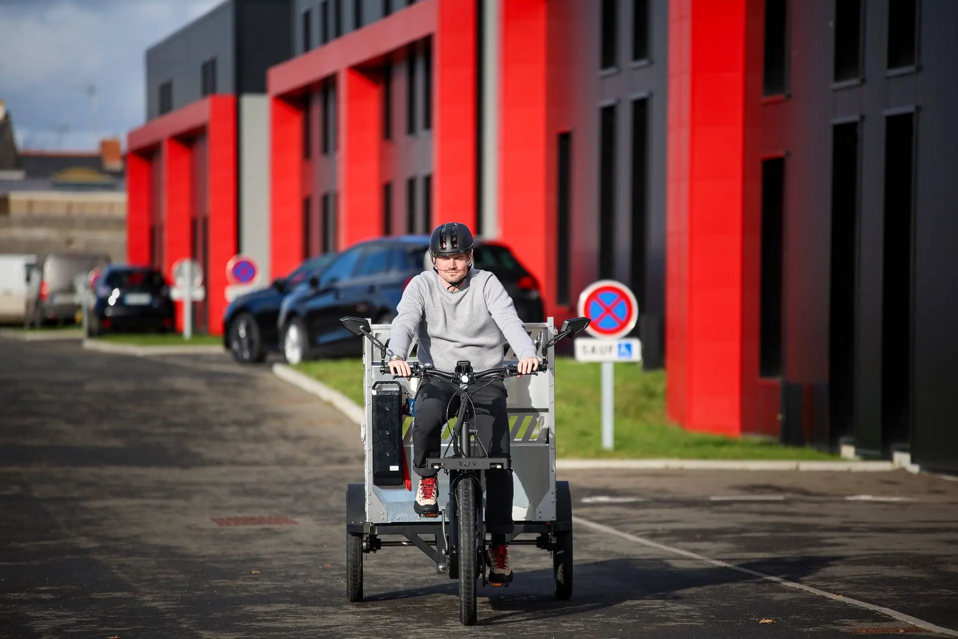 Triporteur VUF XXL et le déplacement en zone urbaine