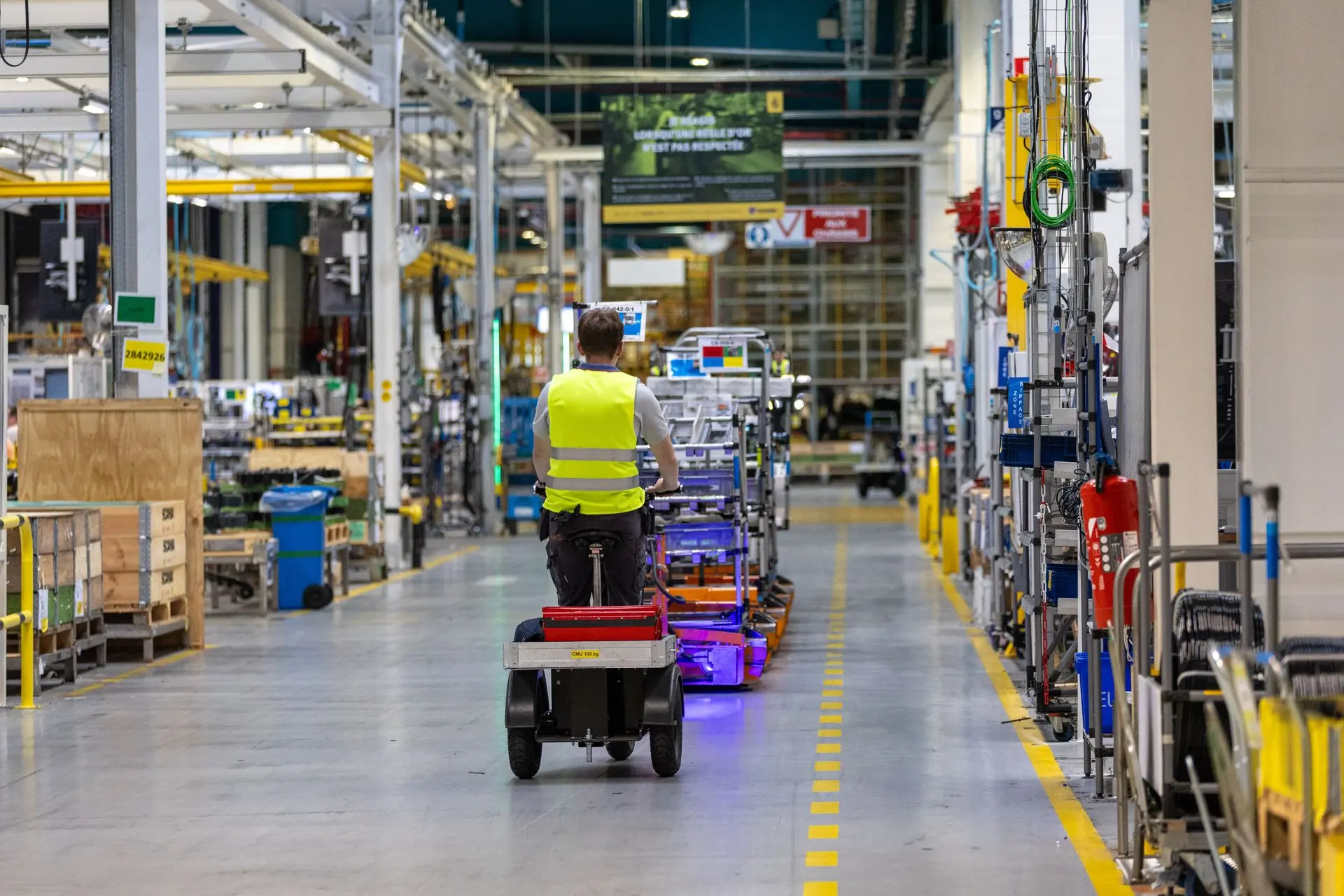 triporteur professionnel Cobrane U1 et le déplacement sur le site industriel de Scania