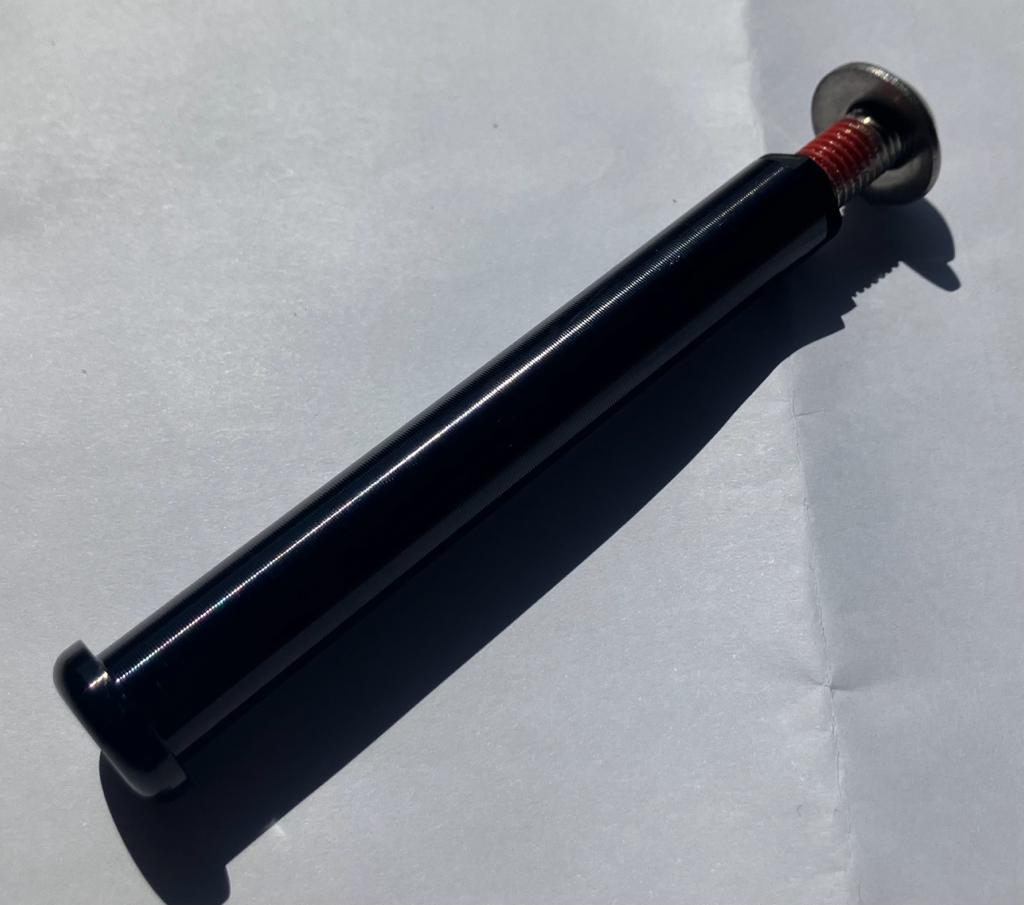 Axe de roue avec vis et rondelle pour remorque - FLEXIMODAL